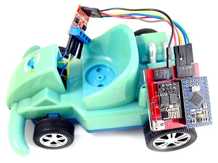 玩具車接上馬克一號